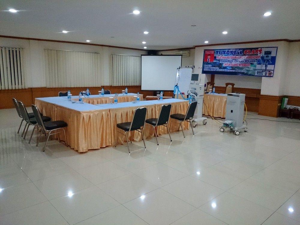 Arwiga And Convention 2*